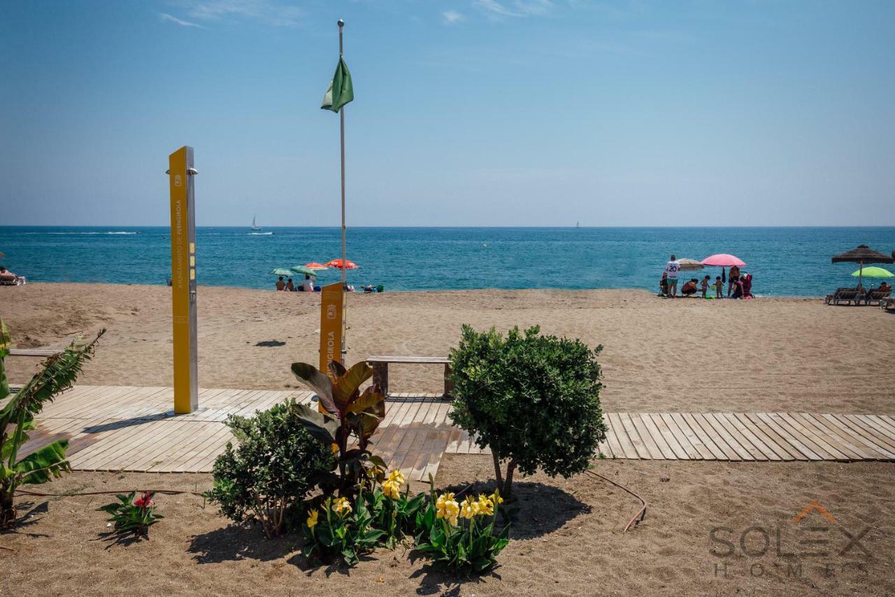 Beachfront Fuengirola Dreamin Apartment Bagian luar foto